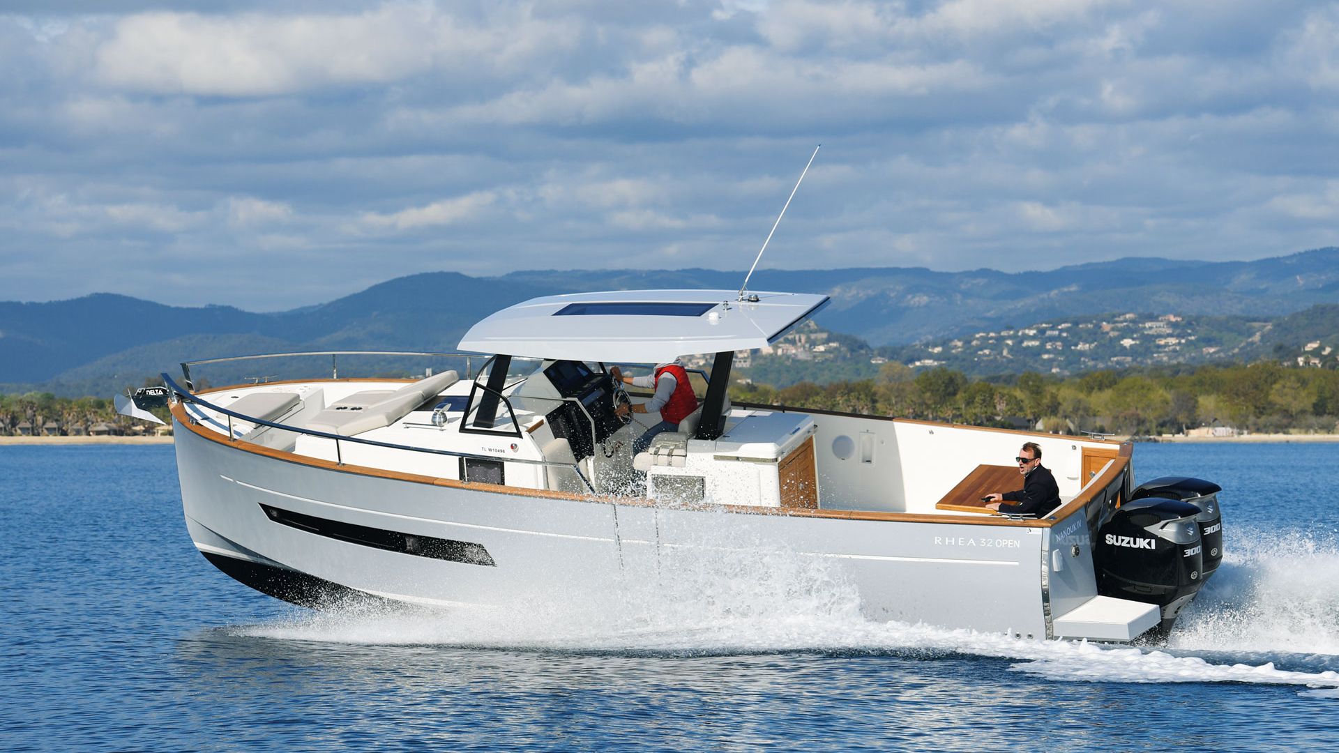 Rhea Marine 32 Open