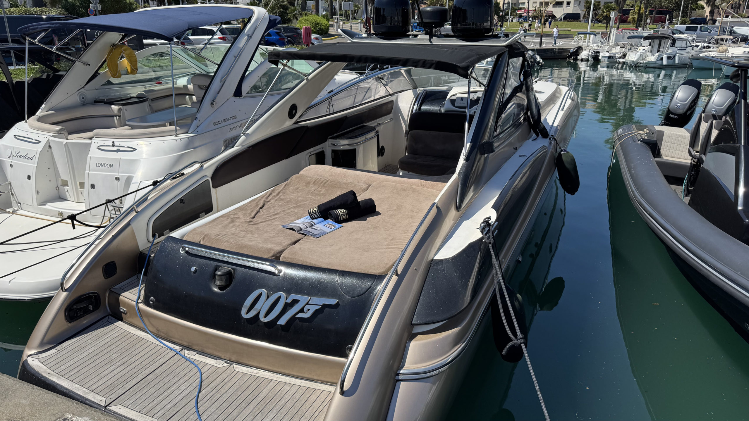 Sunseeker Superhawk 48 "James Bond Edition"