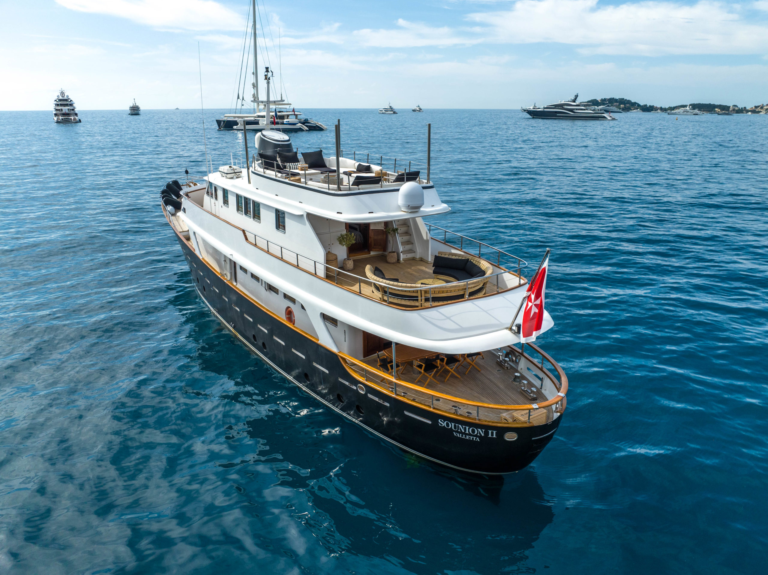 Benetti Yacht "Sounion II"